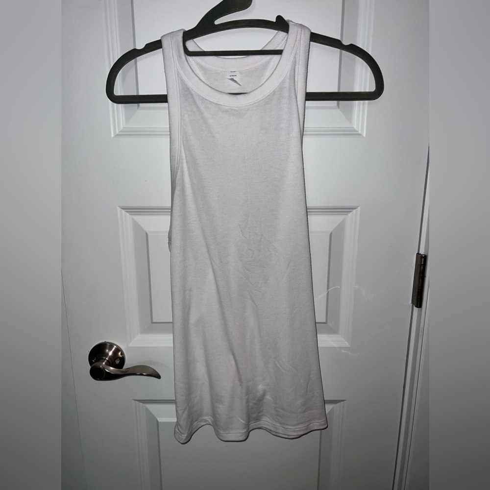White sports top